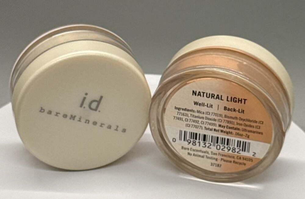 2 bareMinerals i.d. Natural Light Well-Lit & Back-Lit Face Powder Split Pots Lot